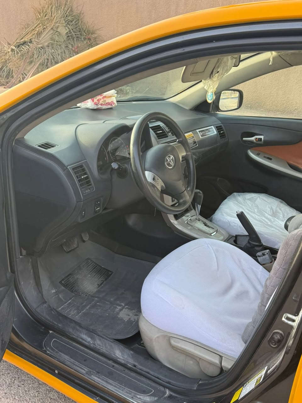 كورلا 2013بيه قطعتين رقمها كركوك وبيه تصفيه شويه رقم صاحب السيارة ***********
