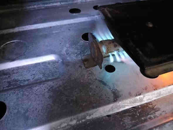 طباخ تكنو عشتار للبيع شرط نضافة شغل  السعر 160الرقم التلفون ***********
