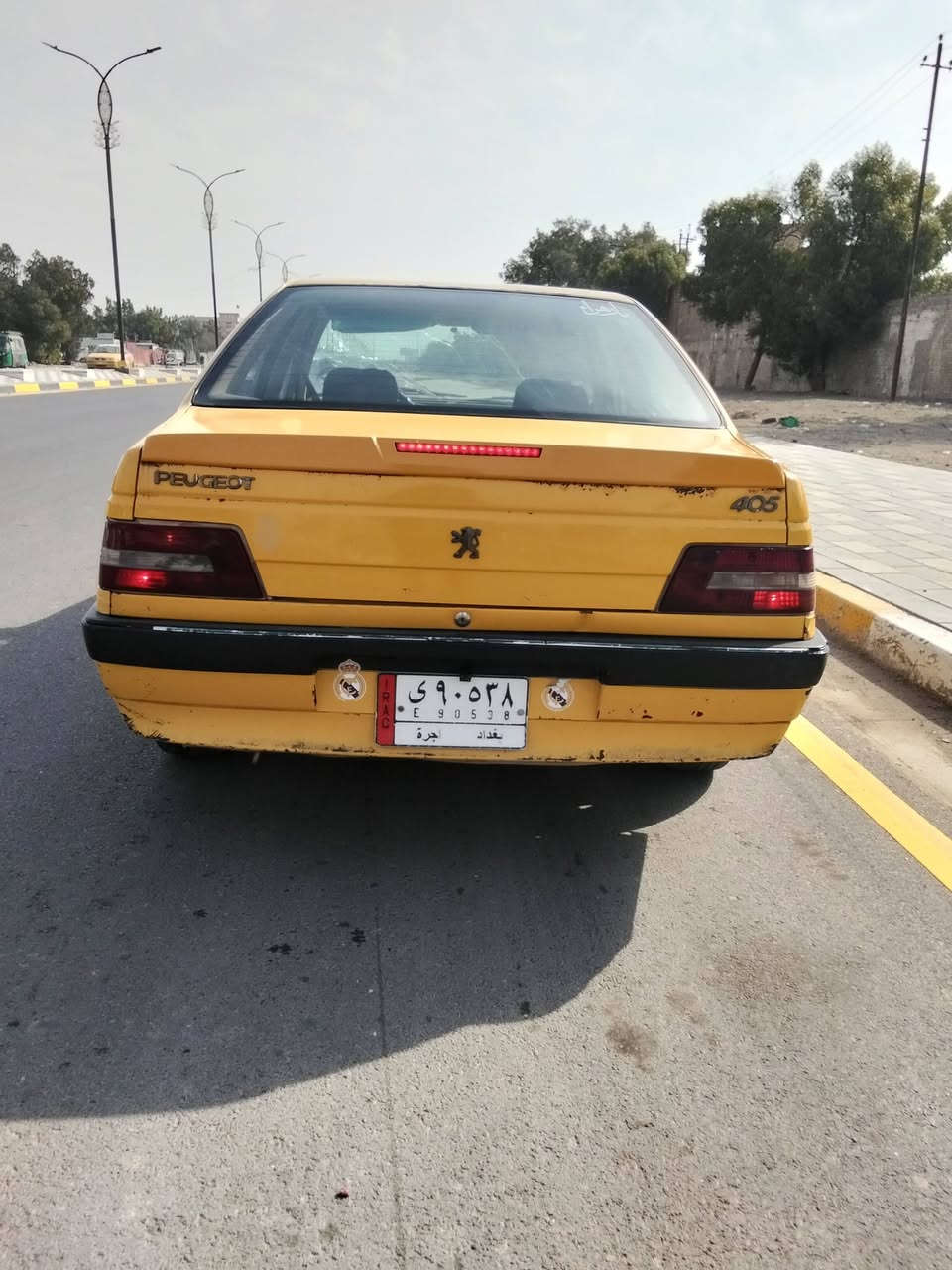 السلام عليكم ورحمه الله وبركاته
بيجو موديل 2012
 السعر 29 مصفره هيئة وغرامات  مشروع وطني تحويل مباشر 
  باتري جديد سلف جديد باور جديد  تخم تاير جديد وكل كهربائيات شغاله
السياره مكفوله من الضربه وصبغ
مكان السياره بغداد مدينة  ***********
