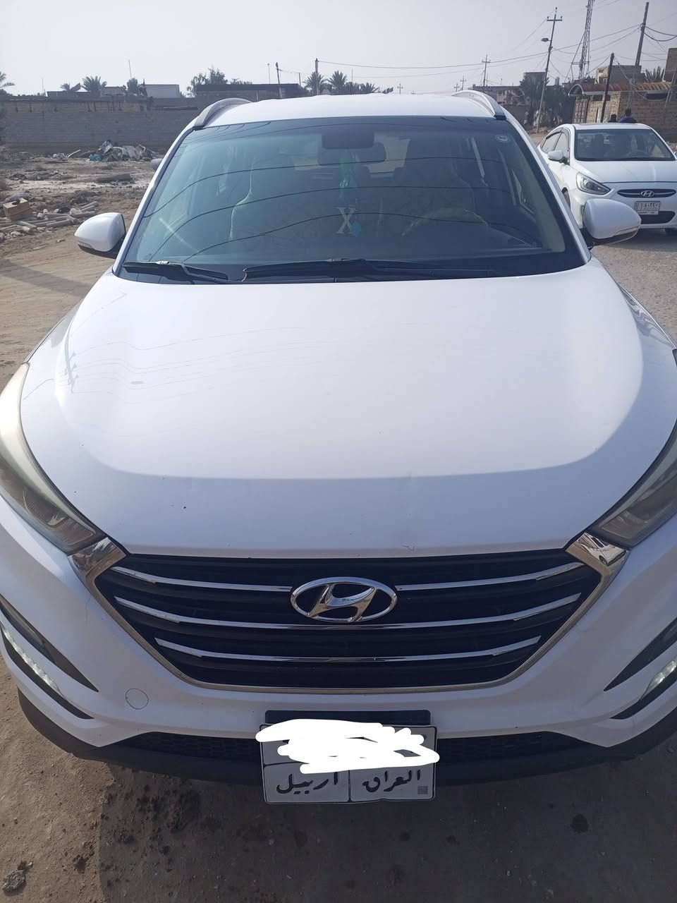 سلام عليكم 
سيارة توسان للبيع موديل 2018 مكفولة من الضربة والصبغ سيارة حلوة متوازي على بيعتها عندي بنيان والسونار مرفق بالمنشور السعر 179 ورقة وبيها مجال رقم المبايل ***********
