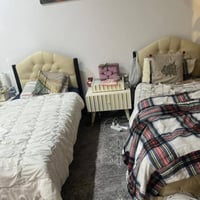 للبيع جربيتين نفر نظيفا تواصل 07511460992