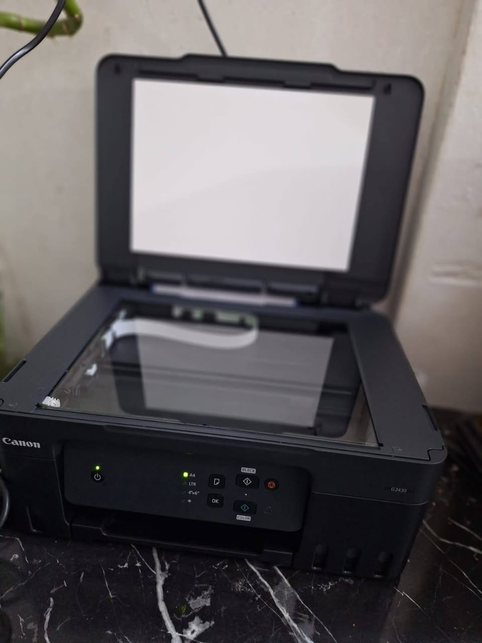 للبيع طابعة كانون G2430 جديدة كلش بالجيس بعده حبرهه الاصلي مال شركة بيهه سعرهه ٢٠٠ الف للاستفسار الاتصال *********** متوفر واتساب
