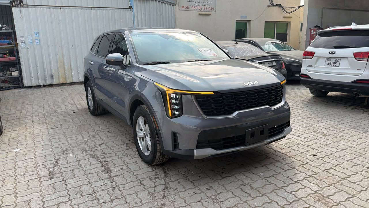 من لديه كتاب شهداء 
سورنتو 2024 بلميناء وارد امريكي 
مكينه 2500 سبعه راكب بدون ايرباك بدون دواخل حادث تبديل جاملغ وباب 
السياره حالين بلميناء تدخل بكتاب شهداء للعنده كتاب يستلم جاهز واصل لمحافضتك السعر 195 واصل بصره
مكتب الخليج - بغداد - ***********
ملاحضه دفع عربون لحين وصول السياره
بيع فقط Colombo, Sri Lanka
