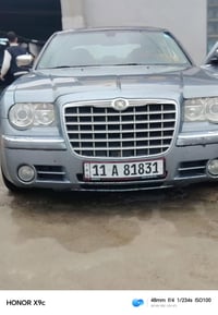 كرايسلر ٣٠٠ • الموصل