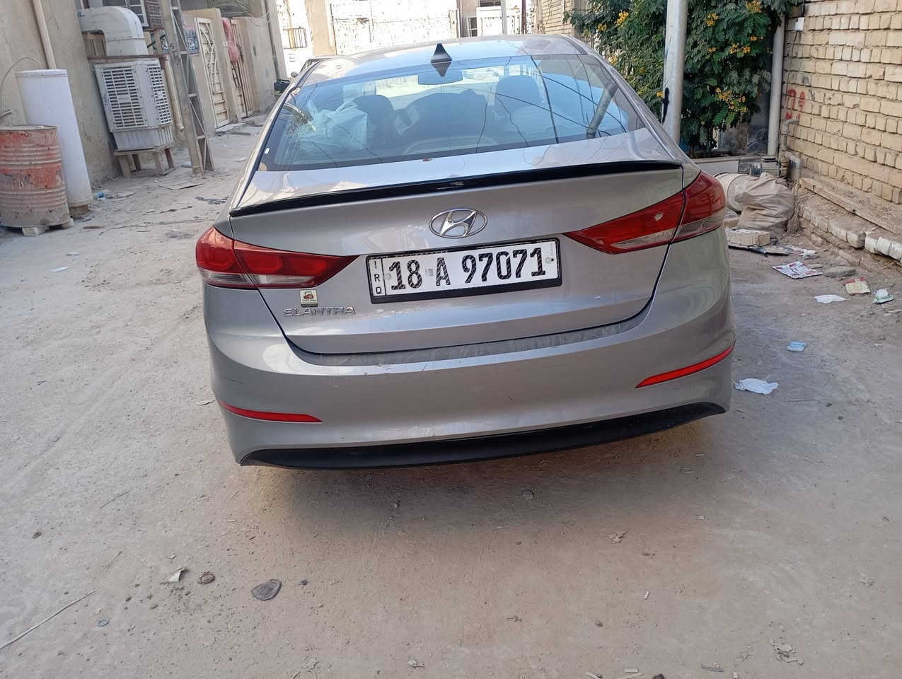 سلام عليكم ألنترا مديل17 حادث من امريكا بنيد مبدل وجاملغ كلير فقط وهنا بالعراق طخة خفيفة بالجاملغ الخلفي تخم تاير جديد غرفة جديدة شاشة و منضومة سماعات ٠ مداور ثاني يوم مكاني كربلاء ، السعر 115 وبيها مجال قليل ، ***********
