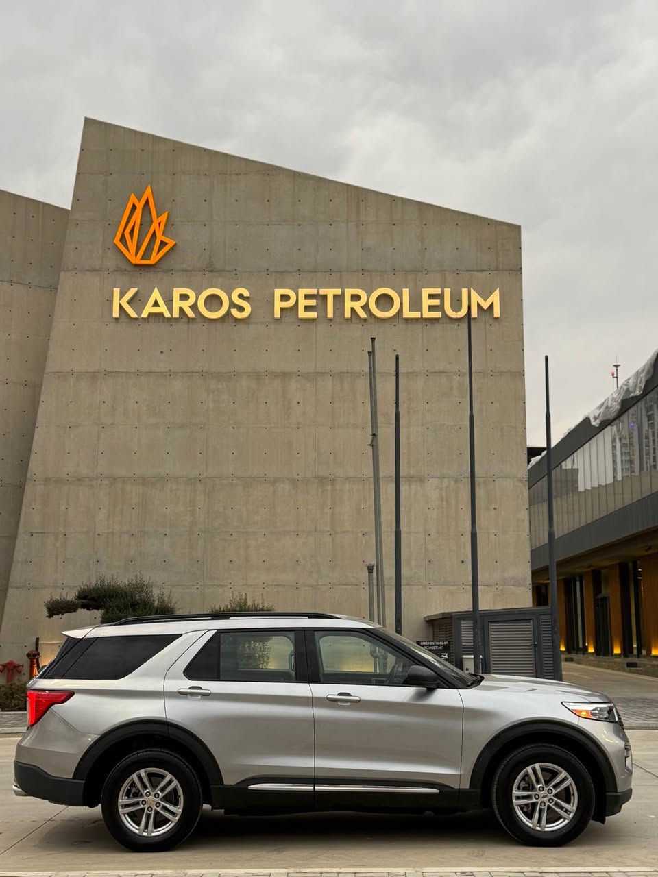 السلام  عليكم ورحمة الله وبركاته 

‏‎‏‎       ——— لـلـبـيع  ———

‏‎‏‎فورد اكسبلورر       —  Ford Explorer

‏‎‏‎وراد أمريكي.     —  بدون ايرباك 

‏‎‏‎الموديل           — 2023

فئة.                 — XLT /4WD 

حجم المكينه   — V4/2300T

‏‎‏‎اللون               — فضي  

‏‎‏‎المسافه المقطوعه — 42.000 

‏‎‏‎حاله السياره. — صبغ الجاملغ الخلفي + قبغ مبدل بلادي  

‏‎‏‎المواصفات 
‏‎‏‎- بصمة تشغيل 
‏‎‏‎- بصمة أبواب 
‏‎‏‎-تشغيل عن بعد 
‏‎‏‎-ترحيب عند الاقتراب 
‏‎‏‎-كشنات جلد 
‏‎‏‎- رادار جانبي 
‏‎‏‎-رادار امامي 
‏‎- رادار خلفي 
‏‎‏‎- شاشه كبيره تدعم نظام الأبل كار باي ونظام الاندرويد 
‏‎-تدفئة ستيرن 
‏‎-گير ماوس 
‏‎-دبل اكسل 
‏‎-اوتو هولد 
‏‎-اوتو ستوب 
‏‎-هندبريك بصمه 
‏‎-٧وضعيات قياده 
‏‎‏‎-كشنات تدفئة 
‏‎‏‎- ستيرن بحركه كهربائيه 
‏‎‏‎- تبريد مركزي 
‏‎‏‎- بگ لايت LED 
‏‎-صندوق كهربائي 
‏‎-كشنات VIP ( منفصل )
‏‎‏‎- كود باب 
‏‎‏‎-كرسي السايق والراكب بحركه كهربائيه
‏‎‏‎-تحكم ستيرن جهتين 
‏‎‏‎-تحديد سرعه 
‏‎‏‎-مانع انزلاق 
‏‎‏‎-ليد نهاري
‏‎‏‎-كامره خلفيه دواره 
‏‎‏‎باقي المواصفات المعروفه 

‏‎‏‎رقم السياره    — أربيل  

‏‎‏‎موقع  السياره — السليمانية 

‏‎‏‎للأستفسار.     — *********** - *********** السليمانية, العراق
