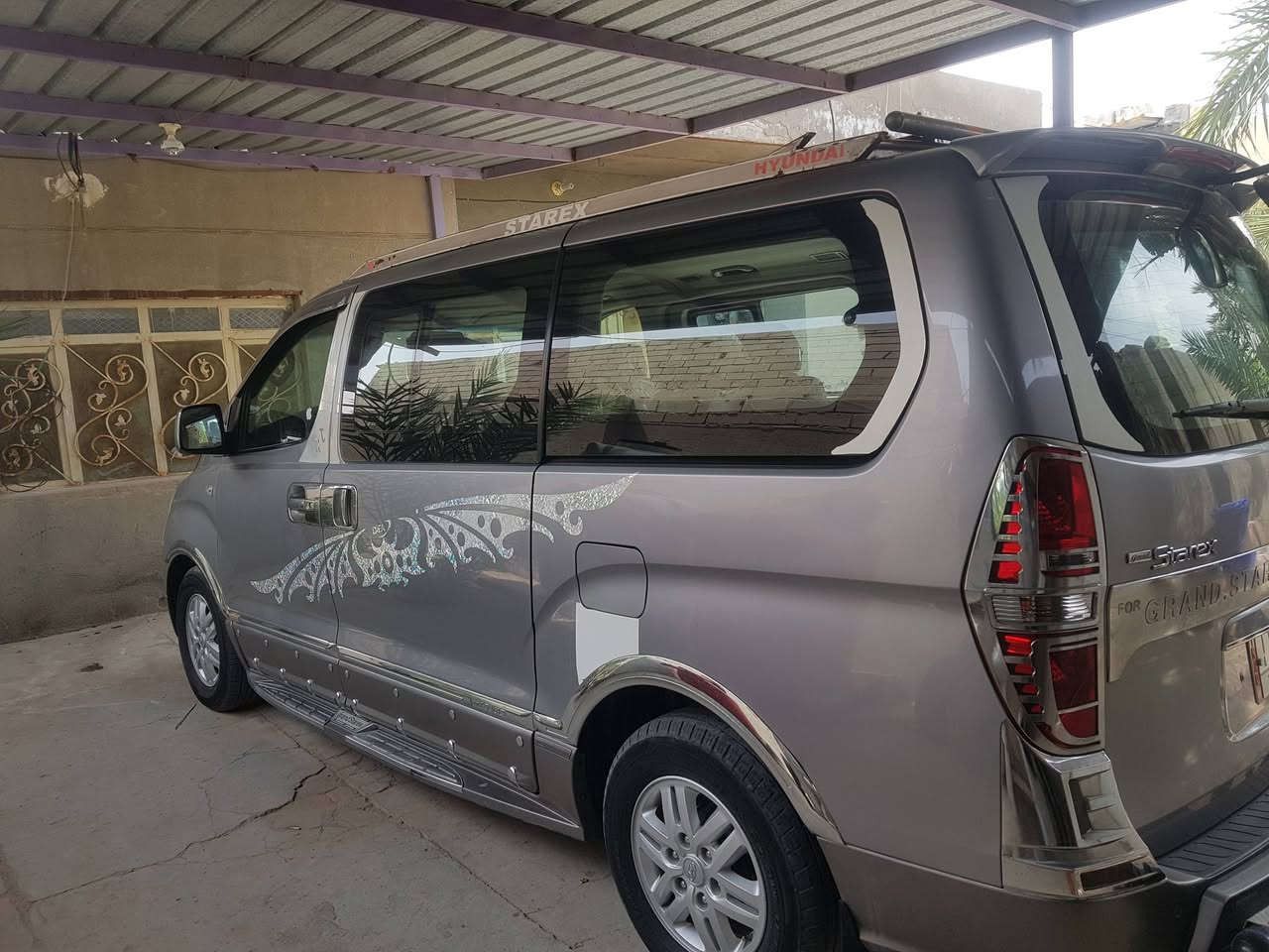 بسم الله الرحمن الرحيم
للبيع ستاركس 2018 اصل مكينة سبلاين 12  باسمي نص فول مصفرة ضريبه مكان السيارة بصرة جاهزة من كلشي للاستفسار ***********
