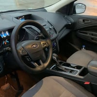 فۆرد ئیسکەیب 2017 مەکینە ٢.٥ مەرغوب چوار بستۆنی تاك ئەکسل ٨٠ مایل ڕۆیش...