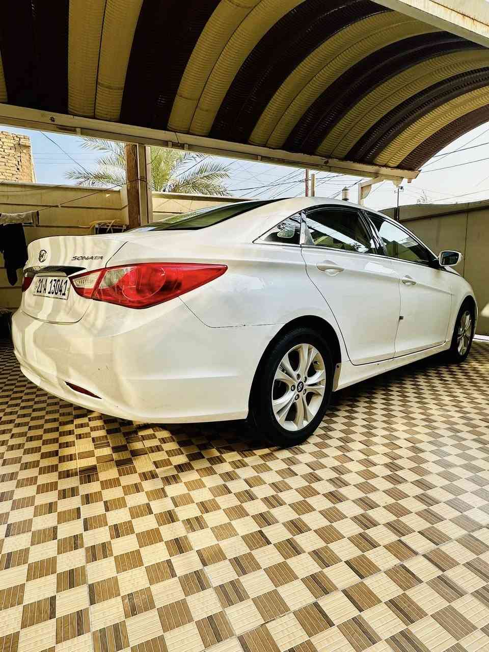 السلام عليكم
سوناتا 2011 خليجي رقم سليمانيه بأسمي 
بيه تبديل بابتين اصليه بدون صبغ الباقي كفاله 
محرك 2400 دوش 
السياره جاهزه من كلشي 
 (حداديه تخم تاير كير مكينه تبريد تدفئه )
السعر 117 وبيه مجال
مكان السياره بابل مركز المدينه
***********
