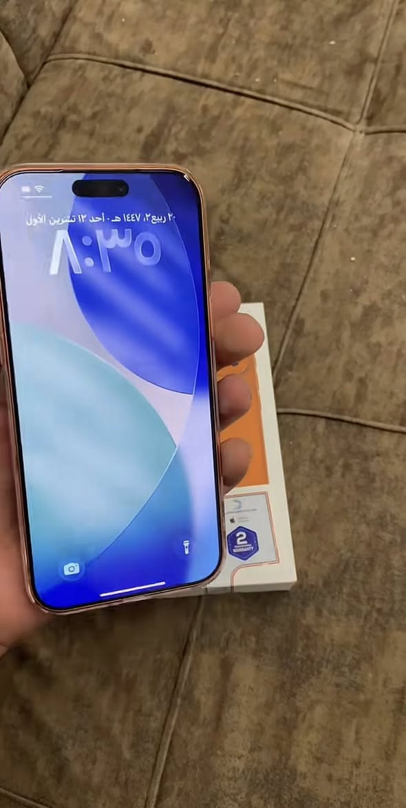 سلام عليكم ايفون 17 برو ماكس ذاكرة 256 بطارية 100 جهاز مستخدم اقل الشهر بعده بالضمان سنة للبيع واتس ***********
