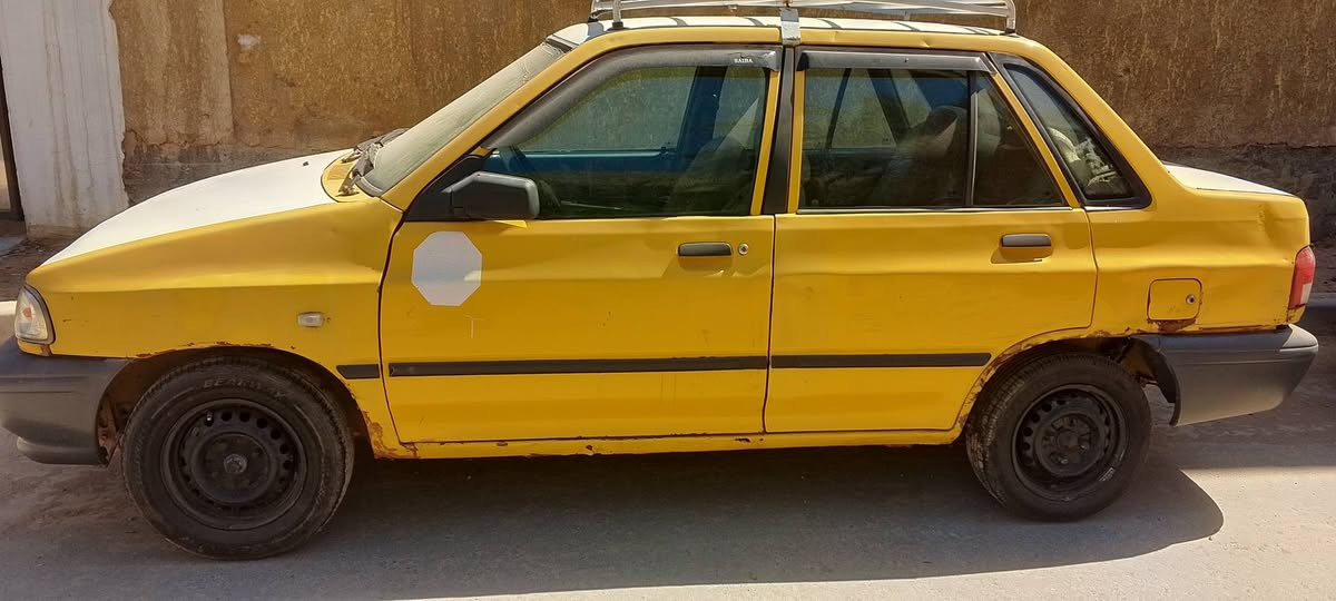 للبيع سايبه 2012 رقم بغداد سنويه 2026 شهر العاشر تسقط  سنويه مسحوبه من الهيئه عليه غرامات  رايده/ 12/ ورقه تفاصيل المالك موجوده كامله بطاقة موحده وبطاقة سكن  ورقمه  الي يحب يشتري يجي يشوف بعينه  ***********
