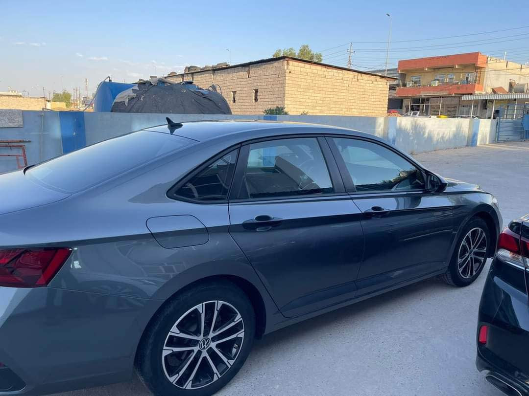 جيتا 2022
جاملغ و بوند صبغ بدون داخةخل و بدون ايرباگ   سياره ماشيه ٤٠  الف ميل 

*********** دهوك, العراق
