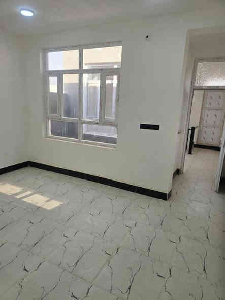 سلام عليكم
بيت للبيع مساحه ١٠٠ متر 
غرفتين مطبخ صاله صحيات
بيت جديد بناء ٢٠٢٥ غير مسكون
للاستفسار ***********
