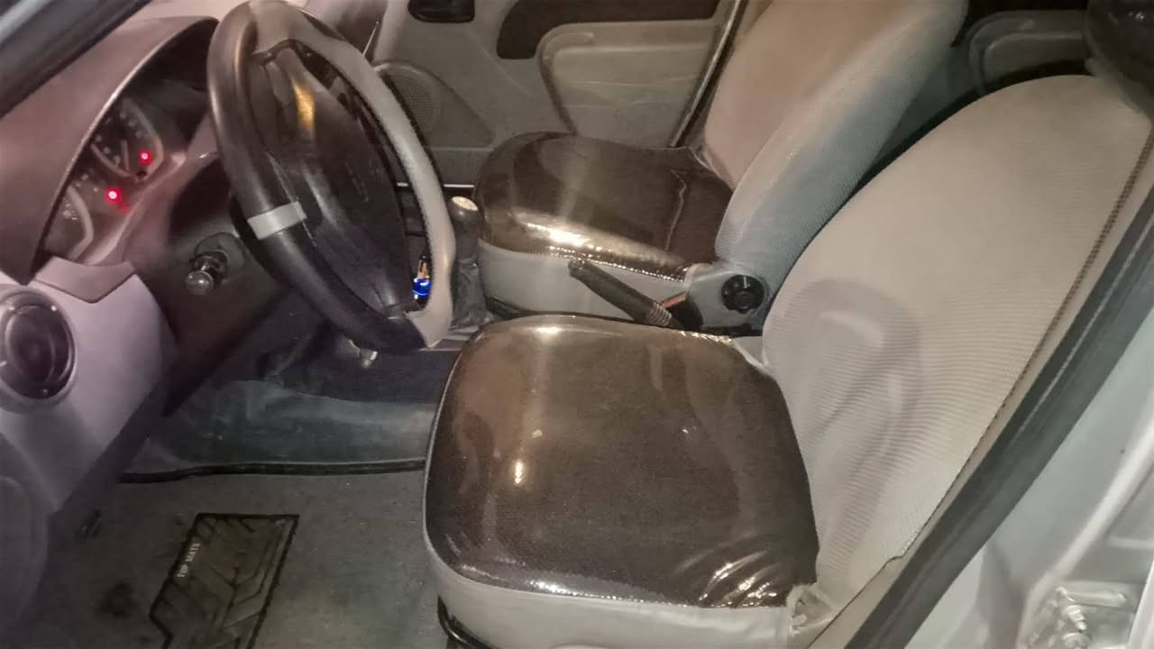 لوكان للبيع 2013 دوشمه جديده عكس الصوره تبريد ثلج تخم تاير جديد كير خير من الله السعر50 وبيه مجال *********** سنويه لل27 بغداد, العراق
