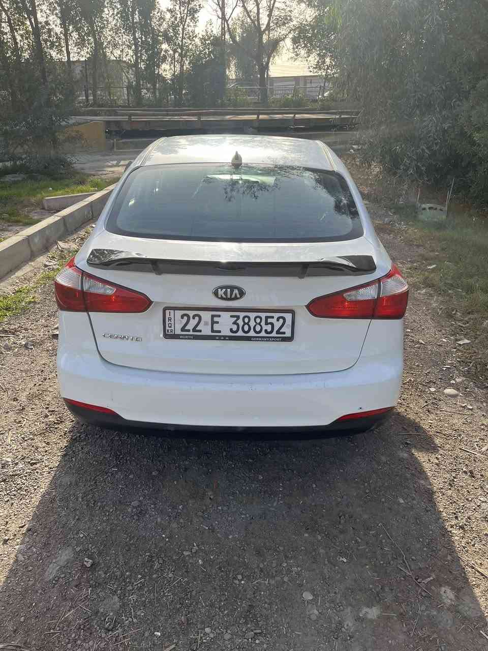 كيه سيراتو خليجي موديل 14 رقم اربيل جديد سنويه 28 تريد وكاله تريد تحويل كير مكينه جدد ناعمات شرط مكينه 1600 داخل سياره اسود شاشه تاب مال لكزز كار بلي 
تحكم ستيرن جهتين 
بريك اي بي اس 
5 ويل كب حداديه وره وكدام جديده قبل يومين بدلت حداديه كوري كلها جديده سياره بيها مكانات صبغ 4 قطع اني ابيع حزام حتى تدفئه تبريد كله شغال سياره مابيها ولا نقص جاهزه مذب عليها ربع دينار سعرها 100 مكانها بغداد جكوك شعله رقم موبايل ***********
