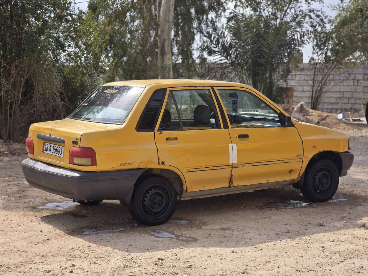 سايبا للبيع 2011 محرك نضيف حداديه جديده كير تخم تاير داخل نضيفه خياس ماكو ابد لاشواصي ولا دوس بس بيبان شويه من جوه رقم بابل دولي لل 30 ثاني يوم مداور سياره حلوه وماعايزه برغي مكان ديوانيه غماس سعر 20 للستفسار ***********
