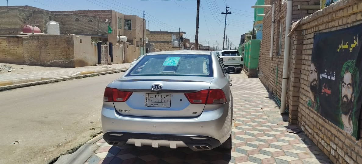 سياره اوبتما ٢٠٠٩
ضربته جاملغ وابنيد مبدل أصلي 

مكينه وكير مكفولات دفئه تربيد خير من الله 
حداديه قبل شهر شد كله جديد أمامي وخلفي  
بلكات +نوزلات+ فيت بم + مجاول كله جديد 
سياره نظيفه 
#بسمي مداور وين ما يعجبك  
رقم بغداد 
مكان ناصرية قلعة سكر
***********    السعر ١١٥ وبيه مجال
