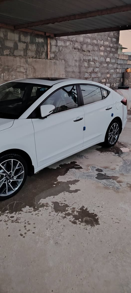 النترا للبيع مديل 2020 خليجي رقم. بغداد جديد سياره كفاله عامه سياره مال جناي نضيفه وحلوه فول مواصفات دبل ايرباك ماشيه 117 مداور ثاني يوم السعر 178وبيه مجال بسيط مكان كربلاء ***********
