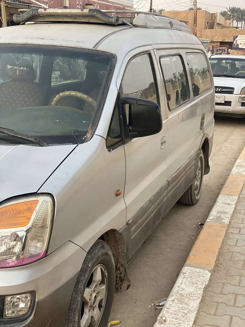 سياره ستاركس موديل 2001 محدثه 2007 المحرك مفتوح كير عادي سنوية جديده باسمي السعر 65 وبيها مجال 
‭0781 773 0343‬
