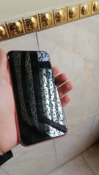 آيفون XR