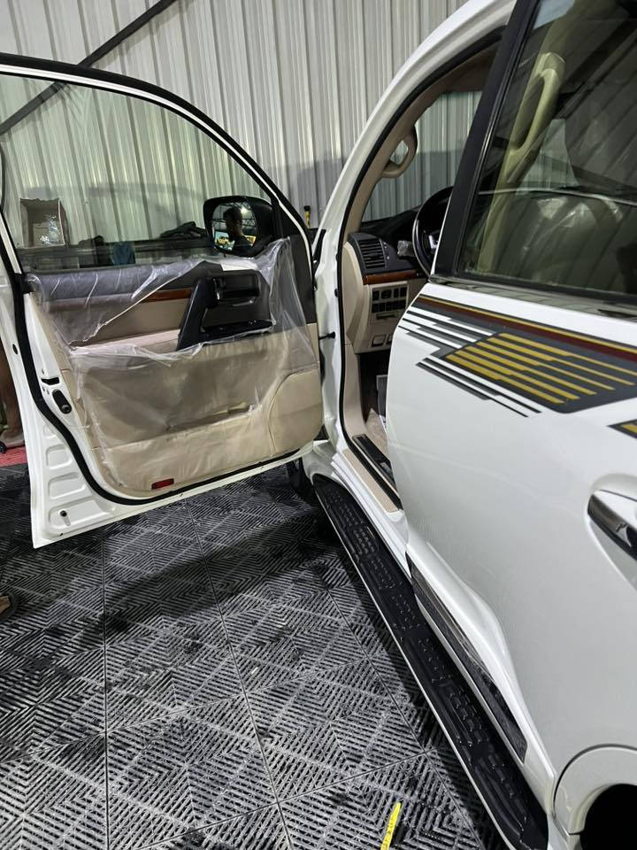 سلام عليكم ‼️‼️❗️
لاندكروز  2014  /GX.R 

📍مكفوله كفاله عامه بدون اي صبغ او تعديل او فتح بدون رمل
فول مواصفات ‼️
* فتحة سقف 
* حساسات امامي / خلفي 
* كامره خلفيه
* كشنات جلد 
* كشن سائق كهرباء ٣ دكم 
* منظومة زنون كامله عالي / ناصي / كشاف 
* تحكم ستيرن 
 باقي المواصفات المعروفه ب لاندكروز 
 ماشيه 123 km حقيقي ‼️ حقيقي ❗️ 100%شرط الفحص وين يعجبك افحص  
 📍العنوان حله - بابل 
الاستفسار :***********
