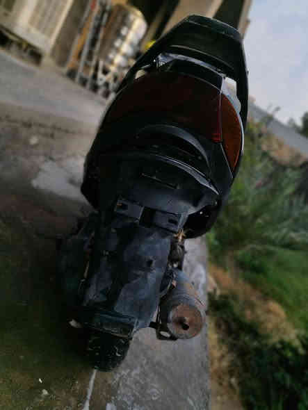 سلام عليكم ماكس 140 شغاله سلف وهندر دراجه كامله من كلشي مابيه اي نقص فقط لايت الامامي طافي الباقي كله شغال مكينه ناعمه مشيه كلش حلو مبدل كلجات جدد
مكان دراجه بغداد البياع شرطه الخامسه 
سعر ((((250)))) وبيه مجال بسيط حك جيه 
رجائا الي مو شراي لا يتصل 
***********
