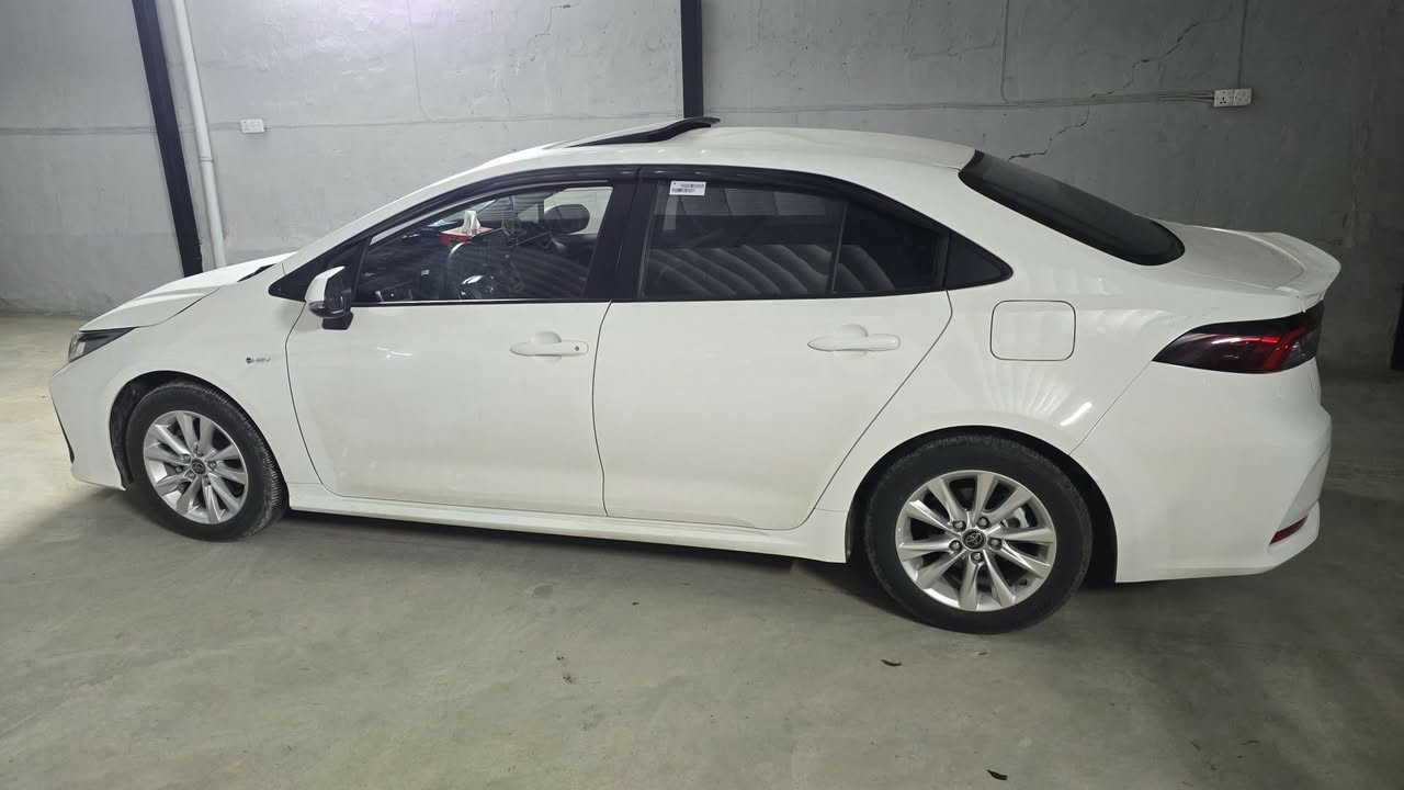 كورلا هابيرد2025
بدون صبخ بدون تعديل 
ماشي2كم
كيرمحرك شه رت
مصفات فول فول 
كشن جلد 
جديد سياره
سعر165مجال قليل
***********
عقره
