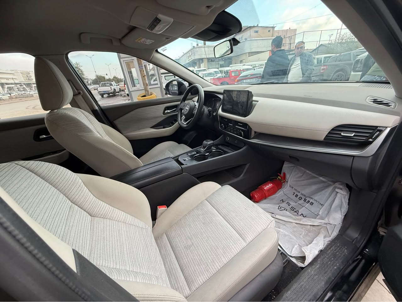 نيسان اكس تريل 2023 خليجي استيراد كويتي بيها 2 باب بخ بدون معجون بدون دعم بدون داخل مكينه 4 سلندر 2500 تك اكسل 5 راكب رقم كاتي بيها شهرين مجال 

مكانها سليمانيه 

***********
*********** السليمانية, العراق
