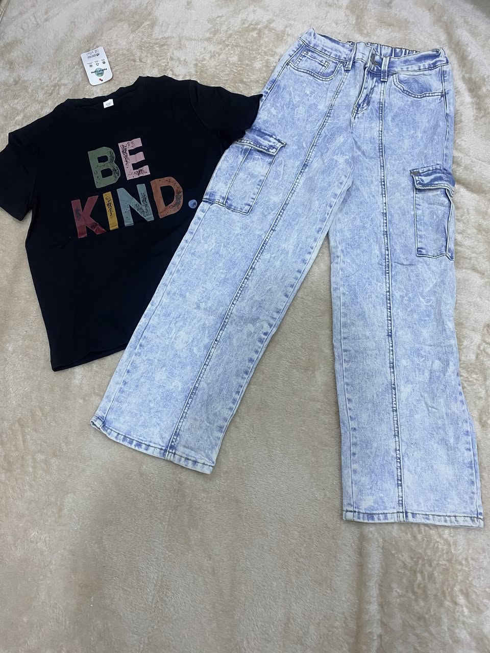 توفرت ملابس بناتي ولادي اطفال من عمر السنه الى ١٦ سنه بسعر 8 فقط بنطرون والتشيرت بسعر 8😍♥️


**إذا كنت صاحب هذا الإعلان وتريد حذفه لأي سبب، رجاءا أرسل رسالة إلى الدعم الفني**