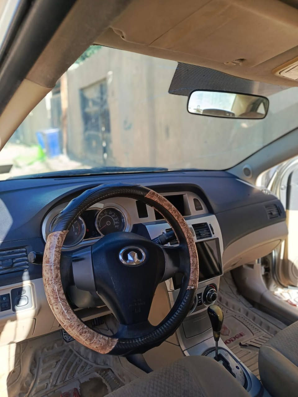 سلام عليكم كريت ويل موديل 2012 بسمي المكينه تنقص والبدي شوف العين أبيع كوم حديد  السعر 30 البصرة الزبير الرقم ***********
