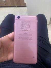 عندي هذا فيفو عدد50 قطعه كلهن جدد للبيع  استفسار  اتصال فقط 0771738170...