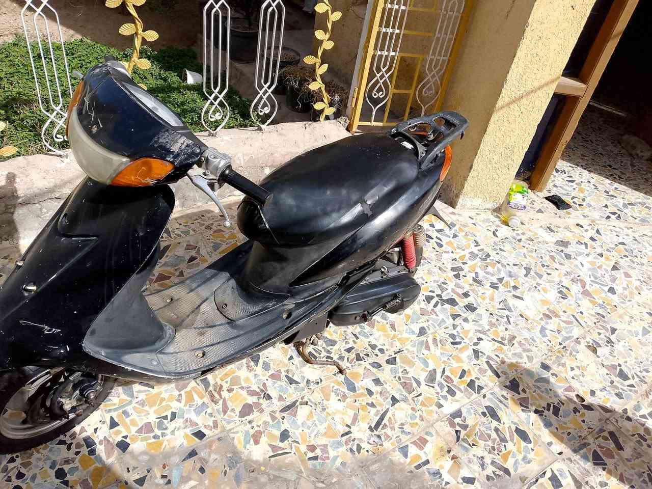 دراجة يوماهه عصفوري السعر 350العنوان حي النهاوند ***********
