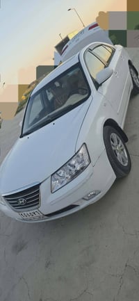 سوناتا • ٢٠١٠ • بنزين وغاز
