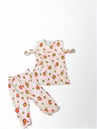 ملابس أطفال • مقاسات ٥-٨