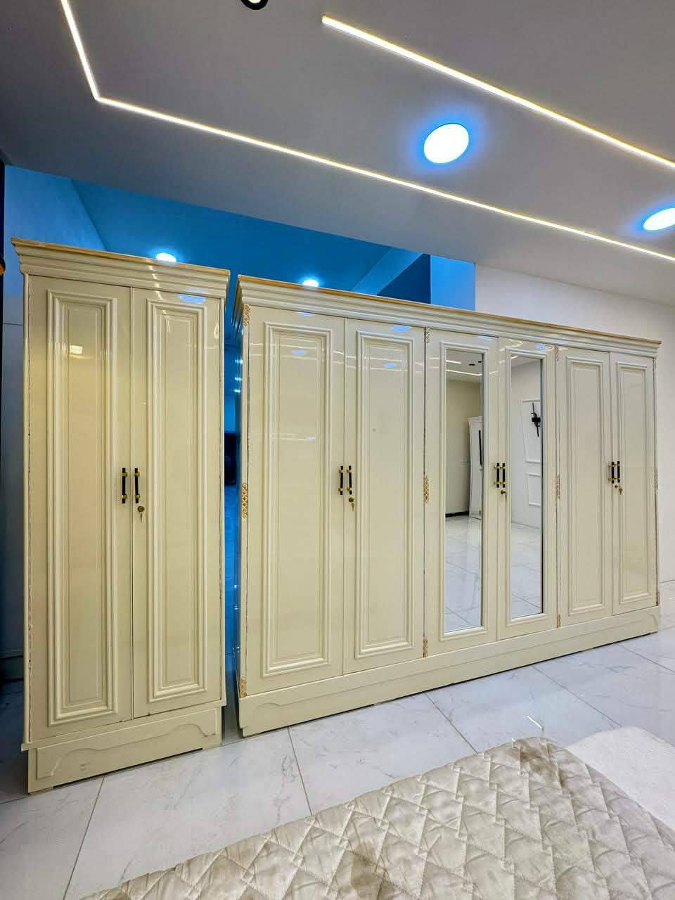 بسم الله
الموديل الصاج الجديد 🆕 
🎁🎁🎁🎁🎁🎁🎁
السعر ملیون دينار فقط 
🎁🎁🎁🎁🌾🌾🌾
غرفه نجاره شغل عراقي 🛌
الكنتور ارتفاع 250 طول 320 
مع الزاويه مجموع الطول 4 امتار 
السمك الخارجي للغرفه 4 ملم صاج
والسمك الداخلي 3 ملم صاج طبيعي 
سعر الشازلون الخزان 75 الف 
سعر الشازلون المقعد 50 الف 
الطابوریە25الف
متوفر توصيل وشد لكافة محافضات العراق 🇮🇶
للحجز مراسلتي


**إذا كنت صاحب هذا الإعلان وتريد حذفه لأي سبب، رجاءا أرسل رسالة إلى الدعم الفني**