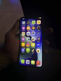 آيفون ١١ برو ماكس • ٢٥٦ • ضهر مكسور