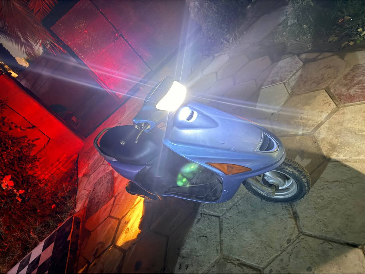 دراجه نضيفه ما نقصها اي شي السعر 500الف وبيه مجال   مكان دوانيه حي الفرات ل تواصل *********** ديوانية, القادسية
