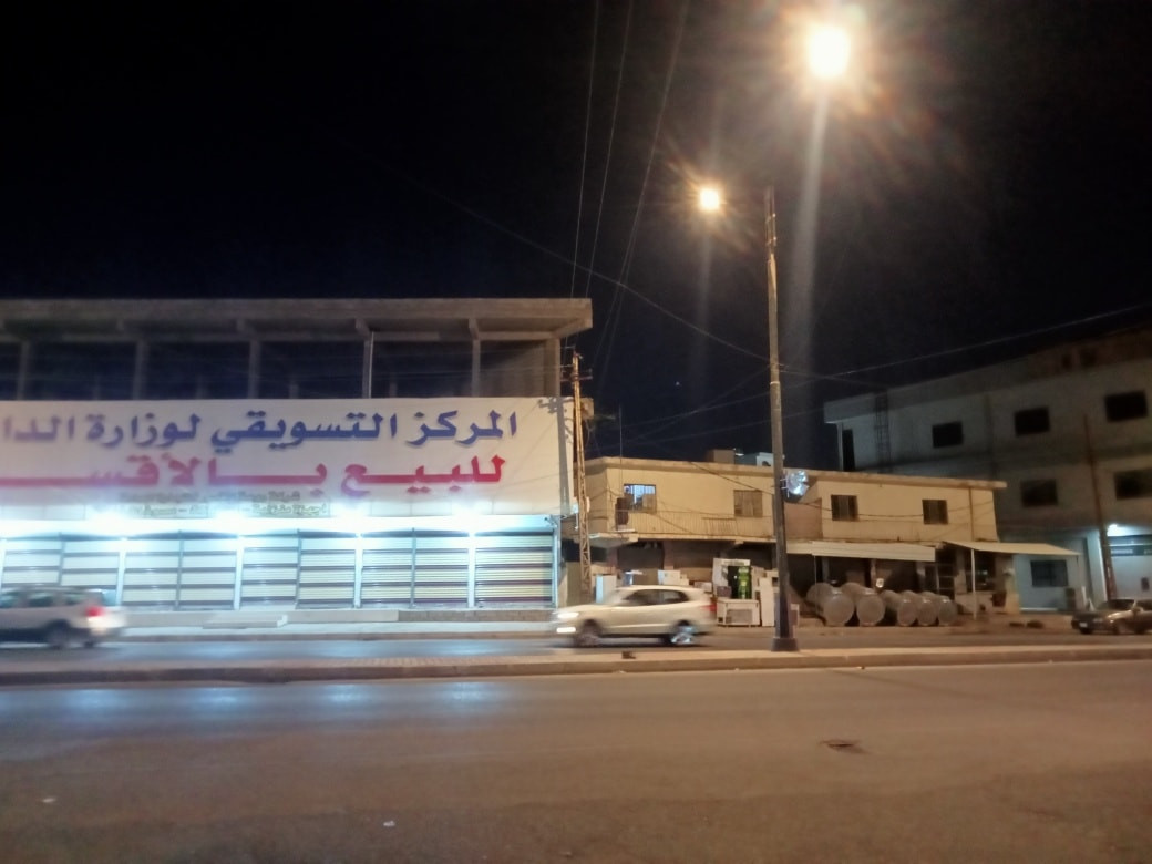 يوجد بيت قديم ينحسب قطعه تجاري
المساحه 190متر 
السعر 225ملبون قابل للتفاوض
جنس العقار طابو صرف 
العنوان الرمادي بدايه شارع ملعب من جه شارع 20
يرهم مراوس بيت خلف العاب سندباد أو ملعب أو حي شرطه ع أن يكون طابو صرف الفرق بسعر حسب الاتفاق 
_________________________

للمزيد من التفاصيل يمكنكم زيارة مكتبنا 

مكتب سنتر 40 للعقار 
   في  الرمادي  شارع 40  مقابل ماركت القيصر 

او الاتصال على الارقام التالية  

 ***********   فراس  
 ***********   أبو جود 
 ***********   أحمد 
 

نستقبل من حضراتكم كافة العروض العقارية 

رضاكم أهم أهدافنا
