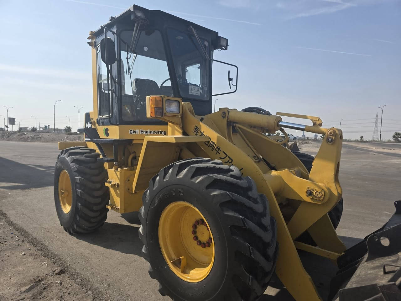 السلام وعليكم كوماتسو دخول جديد المكينه ٦ سلندر  كله على لبلاد المكان بصره رقم التليفون ***********
