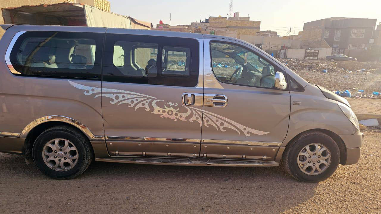 ستاركس 2011
اصل مسكر  لون بحري السياره حلوه وجاهز حداديه تبريد تخم تاير كفاله من الضربه عده رشه بكوريا فقط هذا السونار مالته وشوف وين تريد تفحص 175 وبيه مجال مكانها ناصريه مركز
***********
