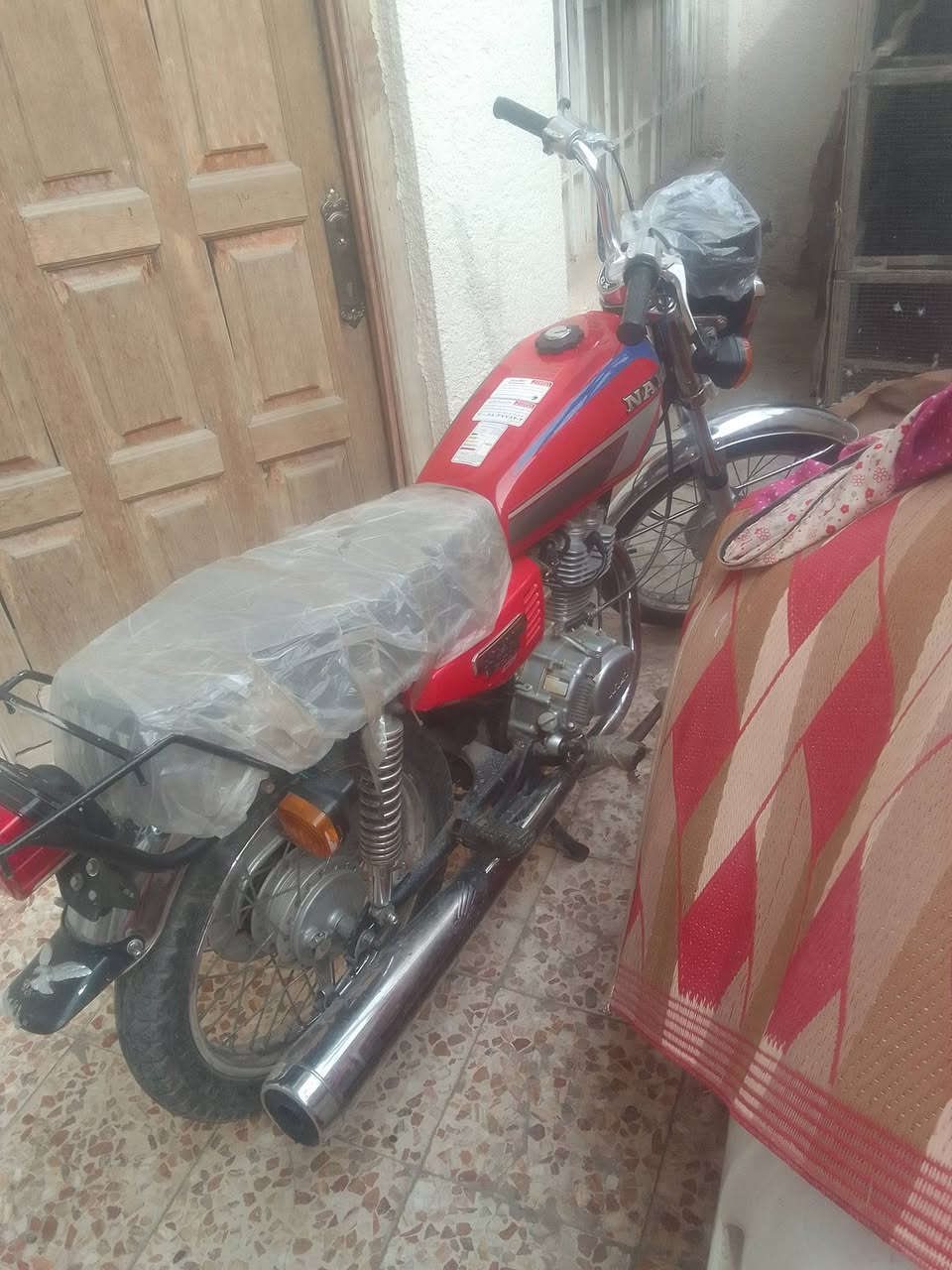 السلام عليكم دراجه ايراني نامه نضيفه بدون إلي يريد يتصل على الرقم ***********
