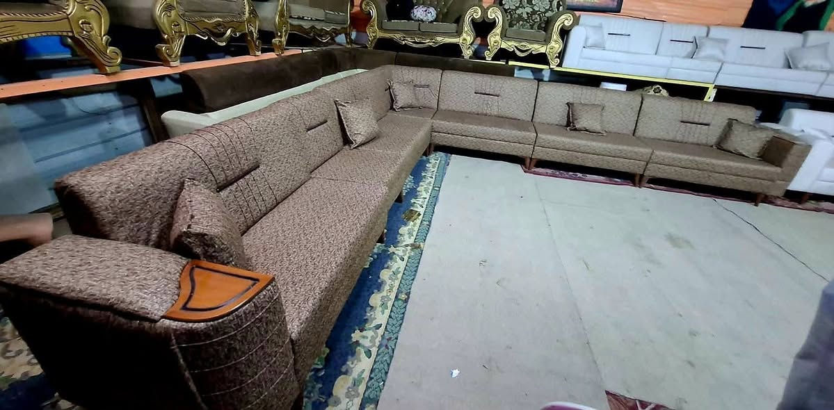 دواويين تسكام شغل شمال باسعار مناسبه ديوانيه شارع الخصيمه السايديين قرب زها مول الجهه الثانيه جهه فصابيه السجاد داخل الفرع بضبط ***********
