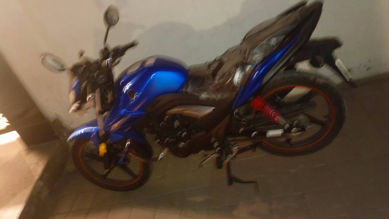 يالله ... السلام عليكم هاوجي لون ازرق  kA موديل 23 زيرو زيرو زيرو اقل الشهر مستخدم تجي وتشوف بعينك مسجل وكامل لوحات انكليزي كامل مكمل شرط كفاله عامه  السعر
... 19 ونص  وبي مجال بسيط... للتواصل والاستفسار 
***********
