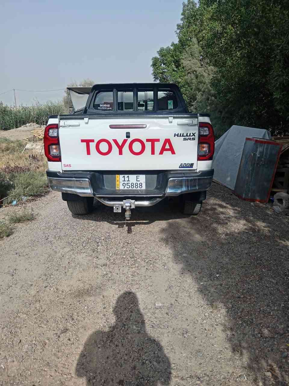 السلام عليكم بيكم هلوكس موديل ٢٣ ماشيه ٩٢ وكاله وكاله بعد سنوات ياله تصير حره شركة ساز كفاله عامه بس هاي الرصعه الموجوده بل الجاملق السعر ٢٨٥ ورقه مكان بغداد ابوا غريب *********** ابوا محمد
