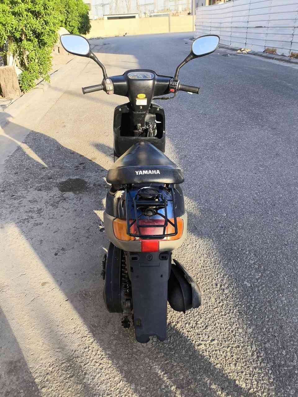 🔥 وصول دراجة بطه  - وجبة كربلاء 🔥
🇯🇵 المواصفات:
النوع: بطه  (ياباني أصلي).
الحالة: نظيفة جداً وجاهزة للشغل (كفرات ابلديه ونضيفه والدراجه ابلديه .
البدي والدواخل: هيكل متماسك، صاجات نظيفة، تدليك بصري ممتاز.
المحرك : صافي، شرط الفحص (قوي وعزم ممتاز).
الإضافات: مرايا أصلية، سبانك خلفي (علاقة) عملي للشيل، وكهربائيات كلها شغالَة (إضاءة وإشارات).
ما عليك بس تجي تفحص وتوكل على الله، الدراجة جاهزة ومخدومة بالكامل! 🛵✨
📍 العنوان: كربلاء المقدسة.
📞 للإستفسار والحجز السريع (اتصال أو واتساب): ***********
السعر: 425 الف  
#عالم_اليابان #دراجات_كربلاء #ياماها #أبريو #دراجات_يابانية #كربلاء
