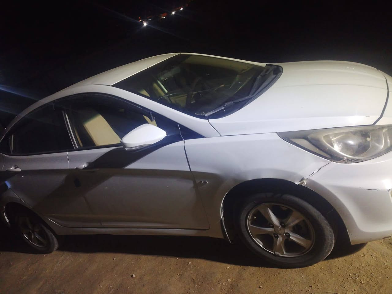 سلام عليكم سيارة للبيع موديل ربعطعش خليجي مكينة وكير مكفولات حدادية شرط   ترهم مراوس   قصاد  ترهم مقدمة  ٥٠   مكانهة سماوة رميثة   ***********
