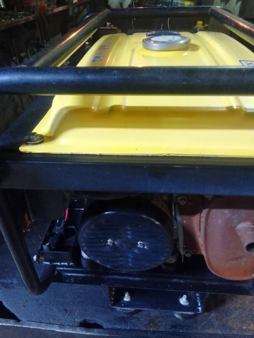 مولده نظيفه جدا شرط الشغل ملف نحاس 10انبير صافي سلف وهندر السعر 150الف موصل ايسر *********** موصل, نينوى
