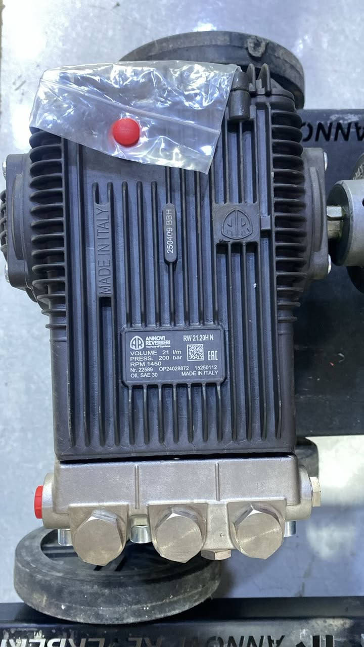 🔥 مضخة غسيل السيارات 
200 بار 21 لتر أنوفي الايطالية  
محرك 10 حصان نسبه النحاس 100‎%‎
💦 مربوطة على عربة سهلة النقل
💦 فلتر شفاف + صوندة ألمانية مسلحة 15 متر
💦 مسدس + نوزل للاستخدام الدقيق

🛠 ضمان سنة للمضخة + ضمان المحرك نحاس 100‎%‎

✨السعر 600 $ فقط 🔥
بغداد / سيد سلطان علي / القيصريه المقابل لشركه دار السهاد
***********
***********
