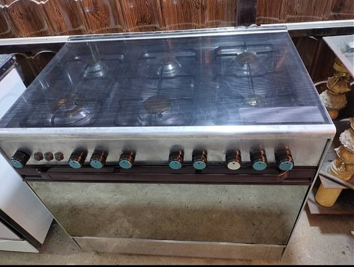 طباخ تكنو مصري 6 عيون مستعمل نظيف
ابيع او مراوس معى الفرق 

 متواجد خاص + واتساب 

مكان الشعب 

***********
