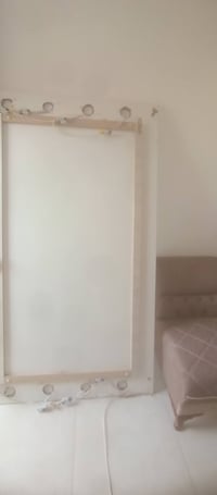 مرايا البيع قياس ٢٠٠*130عدد ثنين سعر اوحده ٨٠ وبي 07760279822